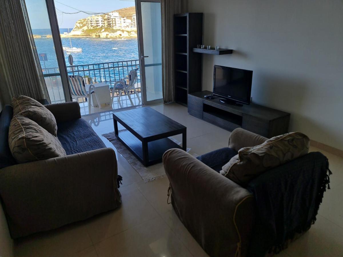 Ferienwohnung Seabreeze Waterfront Flat Zebbug  Exterior foto