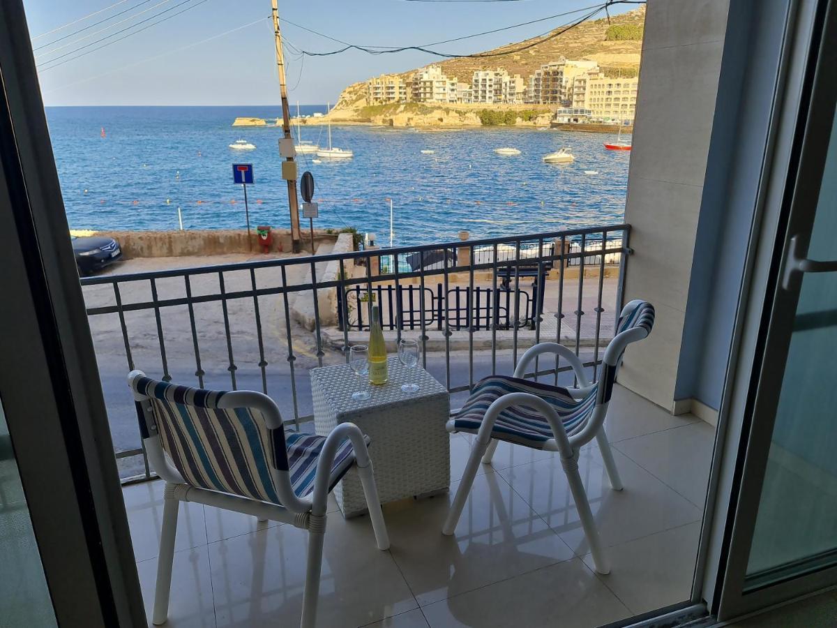 Ferienwohnung Seabreeze Waterfront Flat Zebbug  Exterior foto
